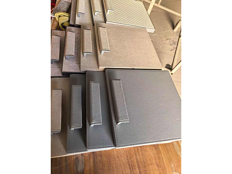 青岛皮革门板工厂